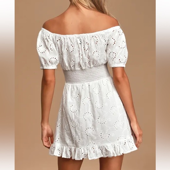 Finders Keepers White Eyelet Mini Dress size M - Picture 6 of 7
